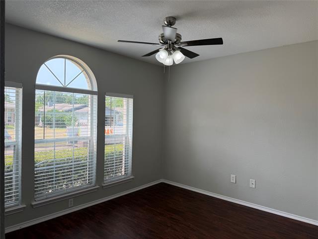 Building Photo - 10239 Blackjack Oaks Dr