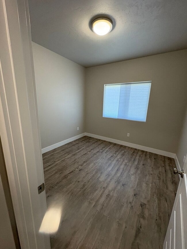 Building Photo - New home for Rent in Quincy!