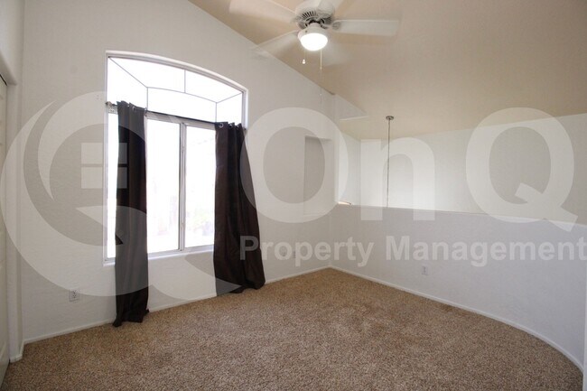 Building Photo - 16257 S 12th Pl