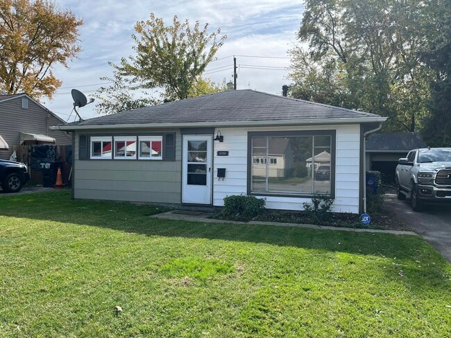 Primary Photo - 12201 Summerland Ave