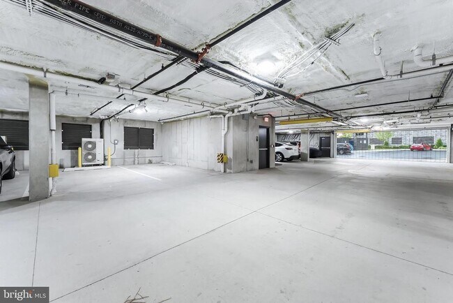 Building Photo - 12875 Mosaic Pk Wy
