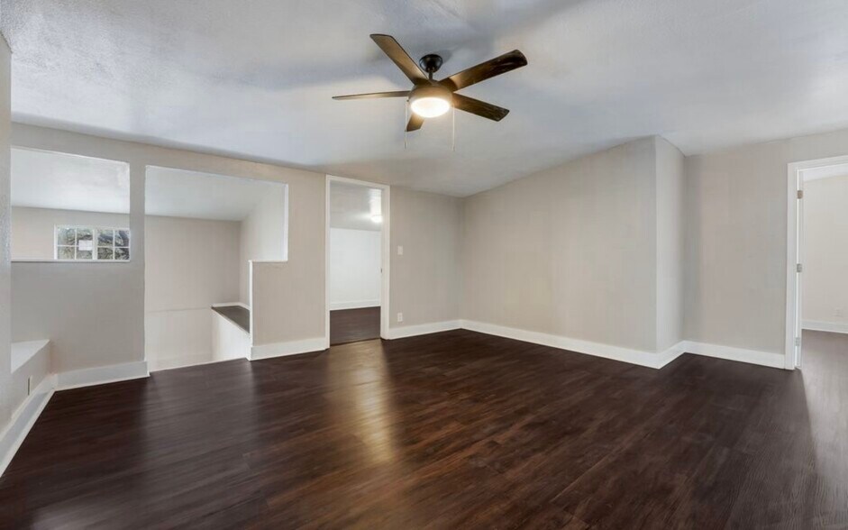 Building Photo - 5723 Bogart Dr