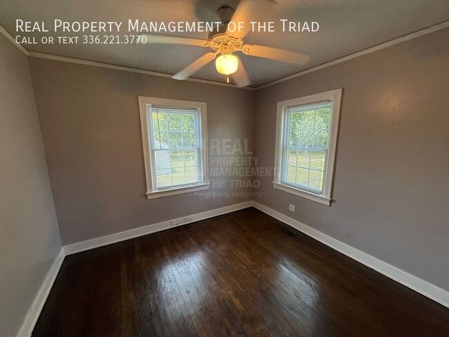 Building Photo - 1003 W Wendover Ave