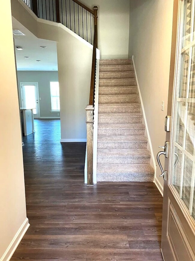 Building Photo - 1377 Elderwood Way