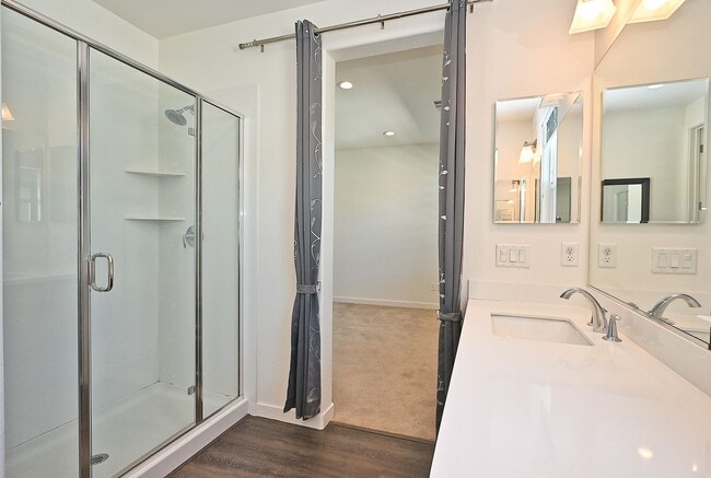 Building Photo - Beautiful Modern 3BR Home in the Heart of Milpitas