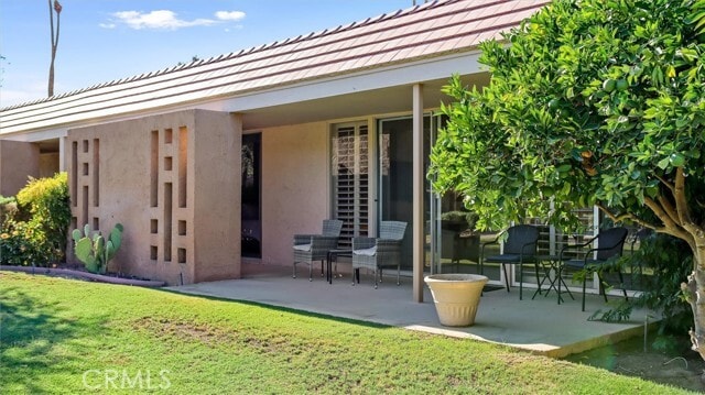 Building Photo - 76975 Robin Dr