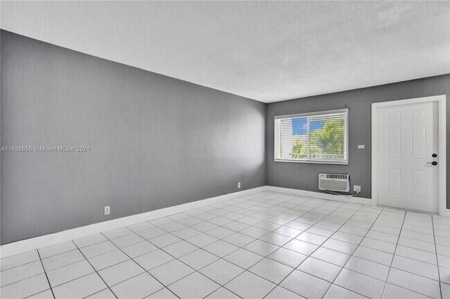 Building Photo - 1816 E Oakland Park Blvd