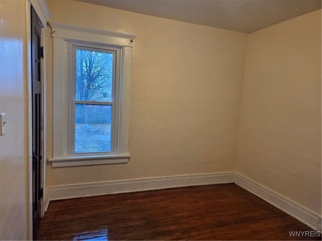 Building Photo - 168 Rodney Ave