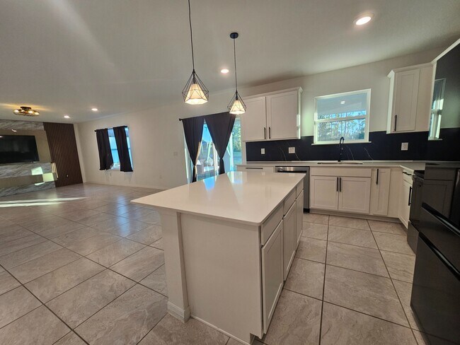 Building Photo - 3928 Capri Coast Dr