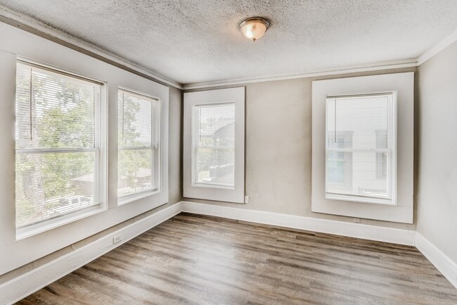 Building Photo - 7013 4th Ave S