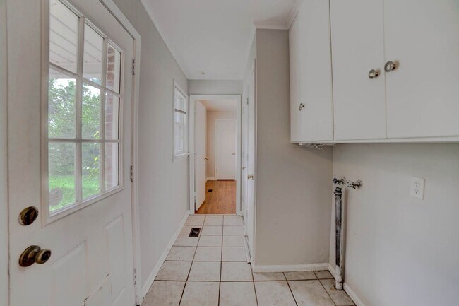 Building Photo - 3 BED 1 BATH /  TULSA FAIRGROUNDS