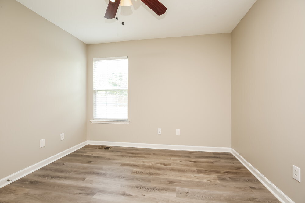 Building Photo - 7898 Rainey Dr