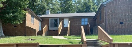 Building Photo - Brockton Dr.-4700