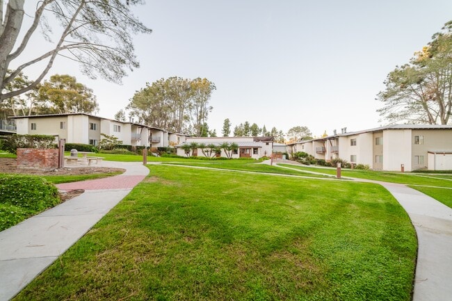 Building Photo - 1760 El Camino Real