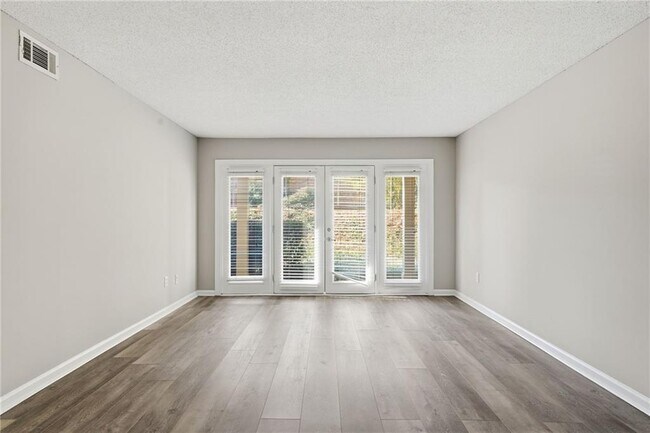 Building Photo - 3650 Ashford Dunwoody Rd NE