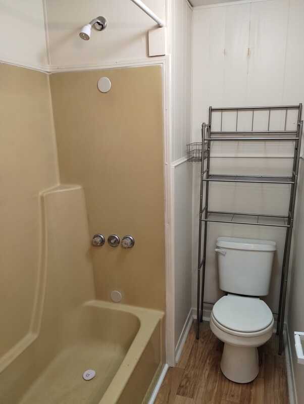 Building Photo - 5550 Lyle Ln