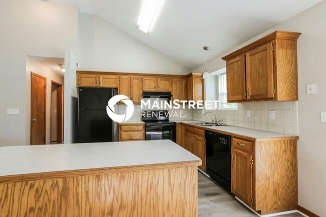 Building Photo - 3 Bedroom Pet-Friendly Home in Belton, MO with Main Street Renewal