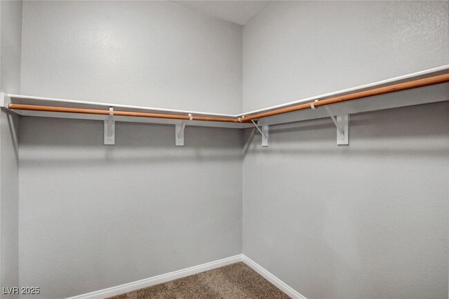Building Photo - 5643 Almocita Ct