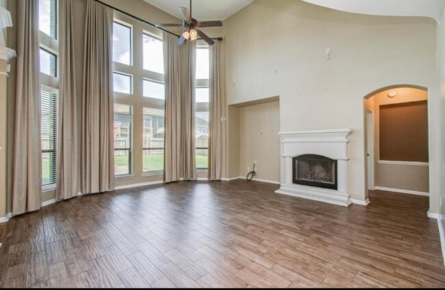 Building Photo - 13719 Kingston River Ln