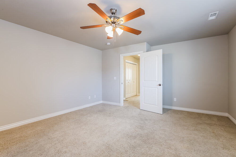 Building Photo - 7054 Dry Sycamore Ln