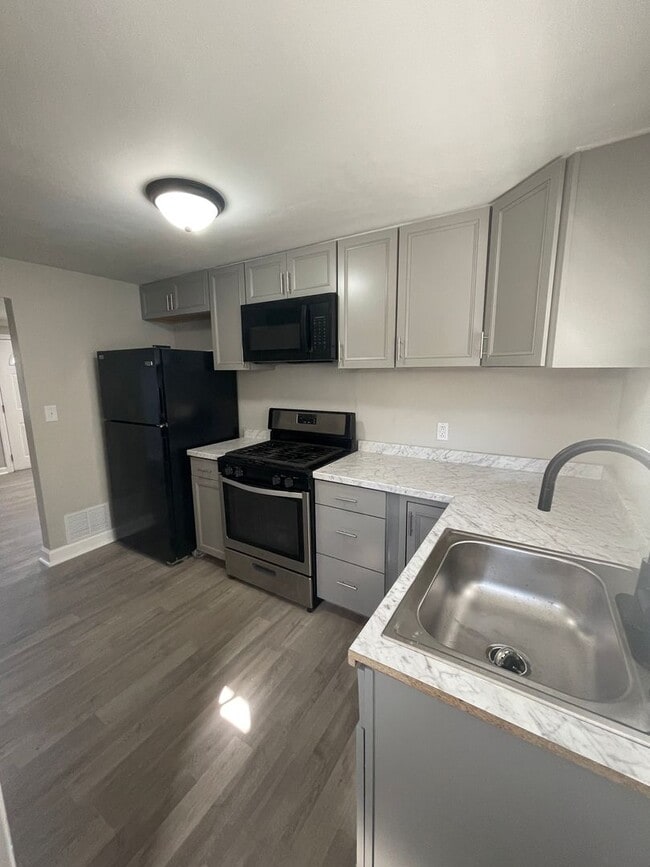 Building Photo - 139 Rodilin Dr