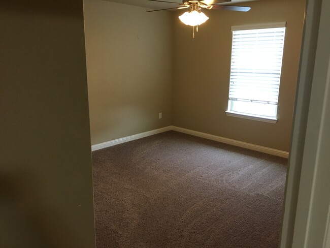 Bedroom upstairs. - 901 Twine Street