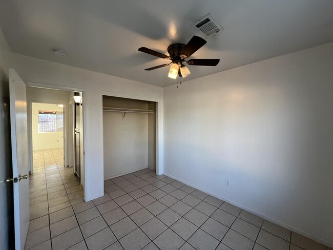 Building Photo - 321 Reynosa Ave