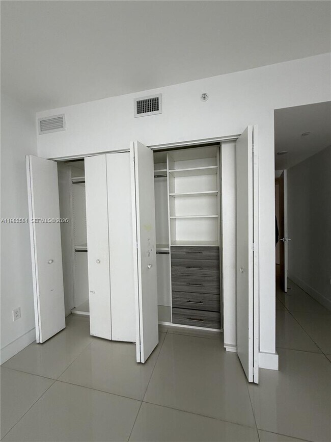 Building Photo - 488 NE 18th St