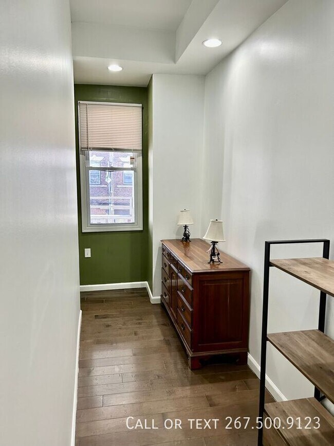 Building Photo - 120 S 46th St