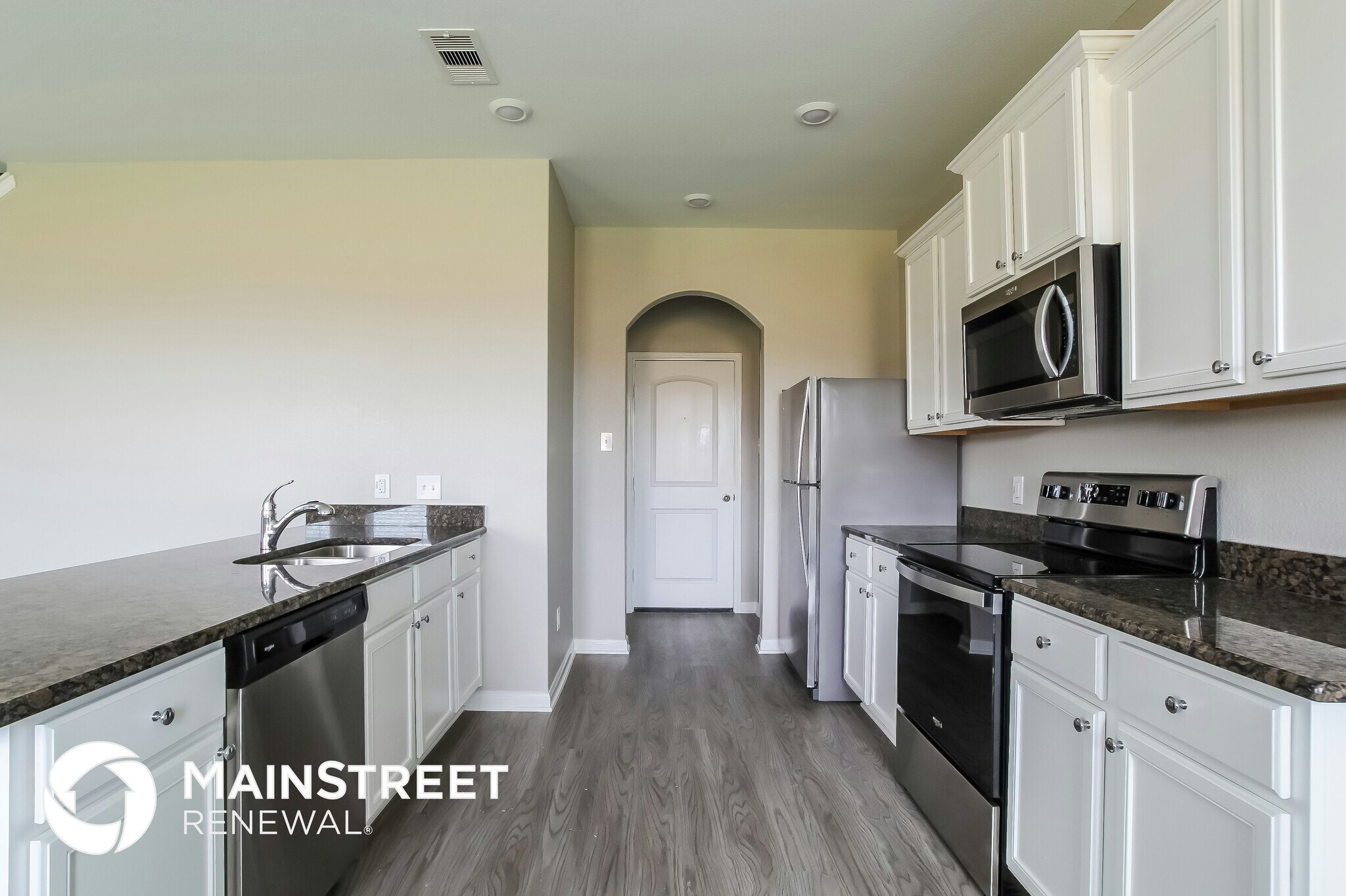 Building Photo - 25209 Dickens Dr