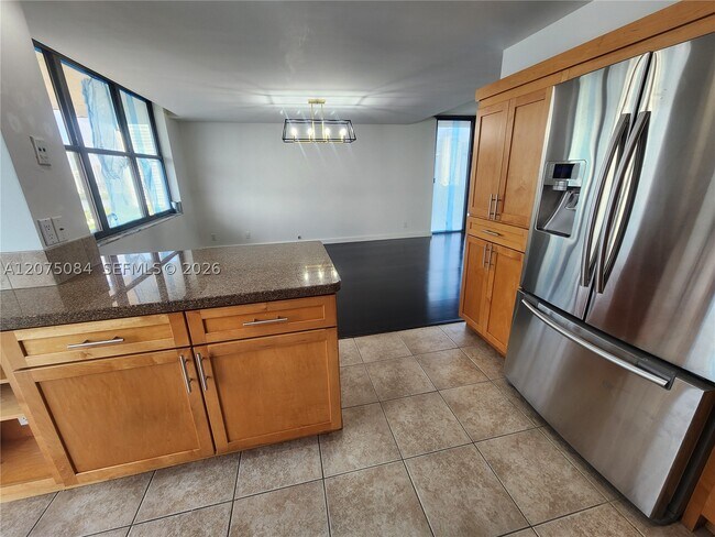 Building Photo - 18151 NE 31st Ct