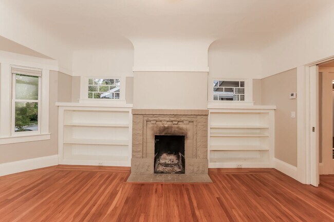 Building Photo - 1920 North Berkeley Bungalow Available!