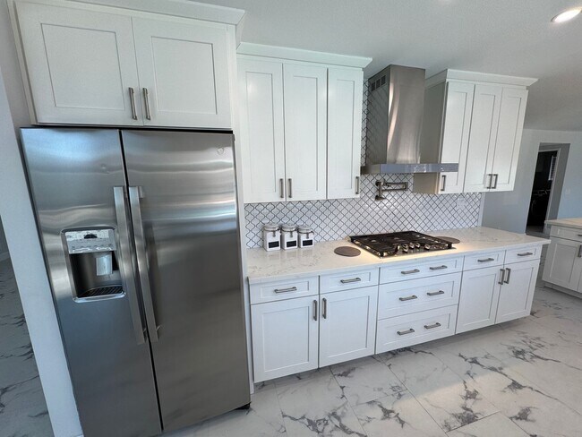 Building Photo - All Remodeled Rancho San Diego Home