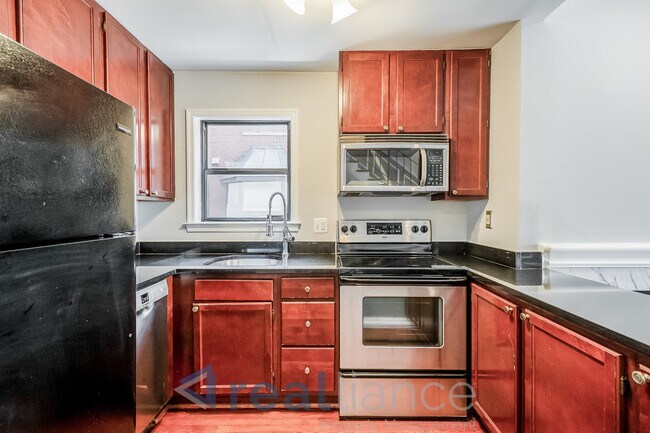 Building Photo - 1306 12th St NW