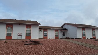 Front - 333 W Concho Dr