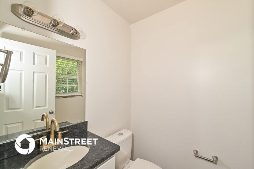 Building Photo - 6509 Ellesmere Dr NW