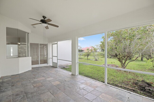 Building Photo - 5651 NW North Crisona Cir