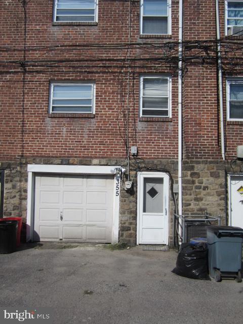 Building Photo - 355 Hampden Rd