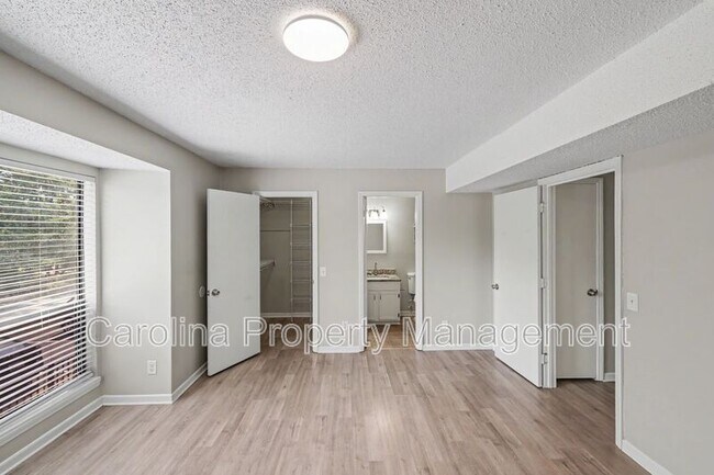 Building Photo - 10971 Harrowfield Rd
