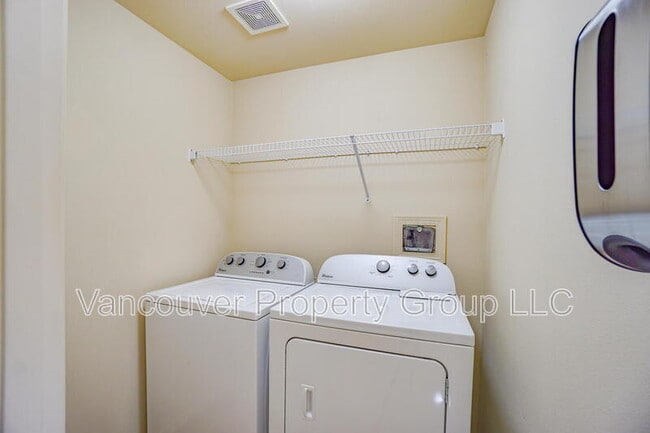 Building Photo - 2645 NE 87th Ave