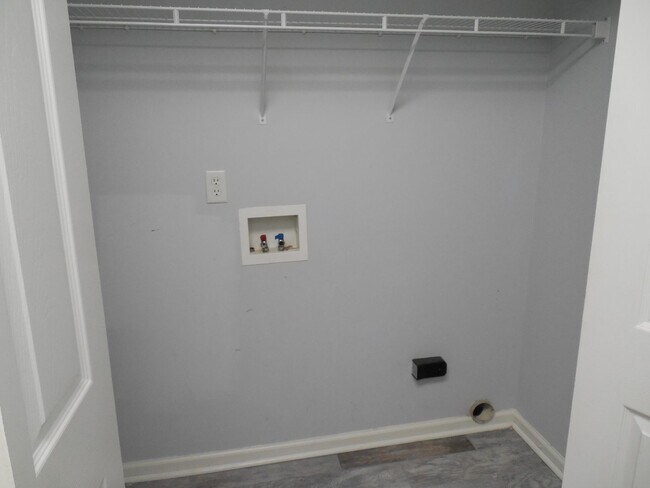 Building Photo - 420 Northrop Pl