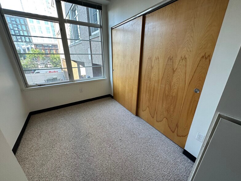 Building Photo - 147 E Berkeley St