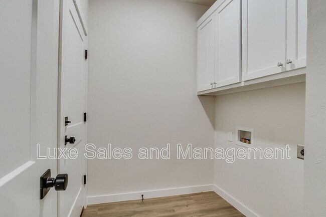 Building Photo - 8301 NW 163rd Ter