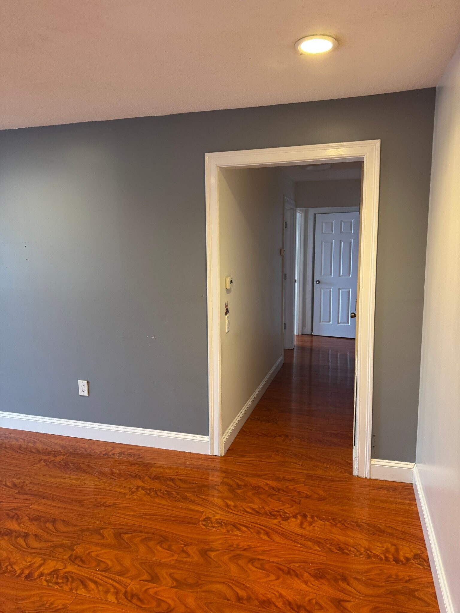 Building Photo - 16 Shrewsbury Green Dr