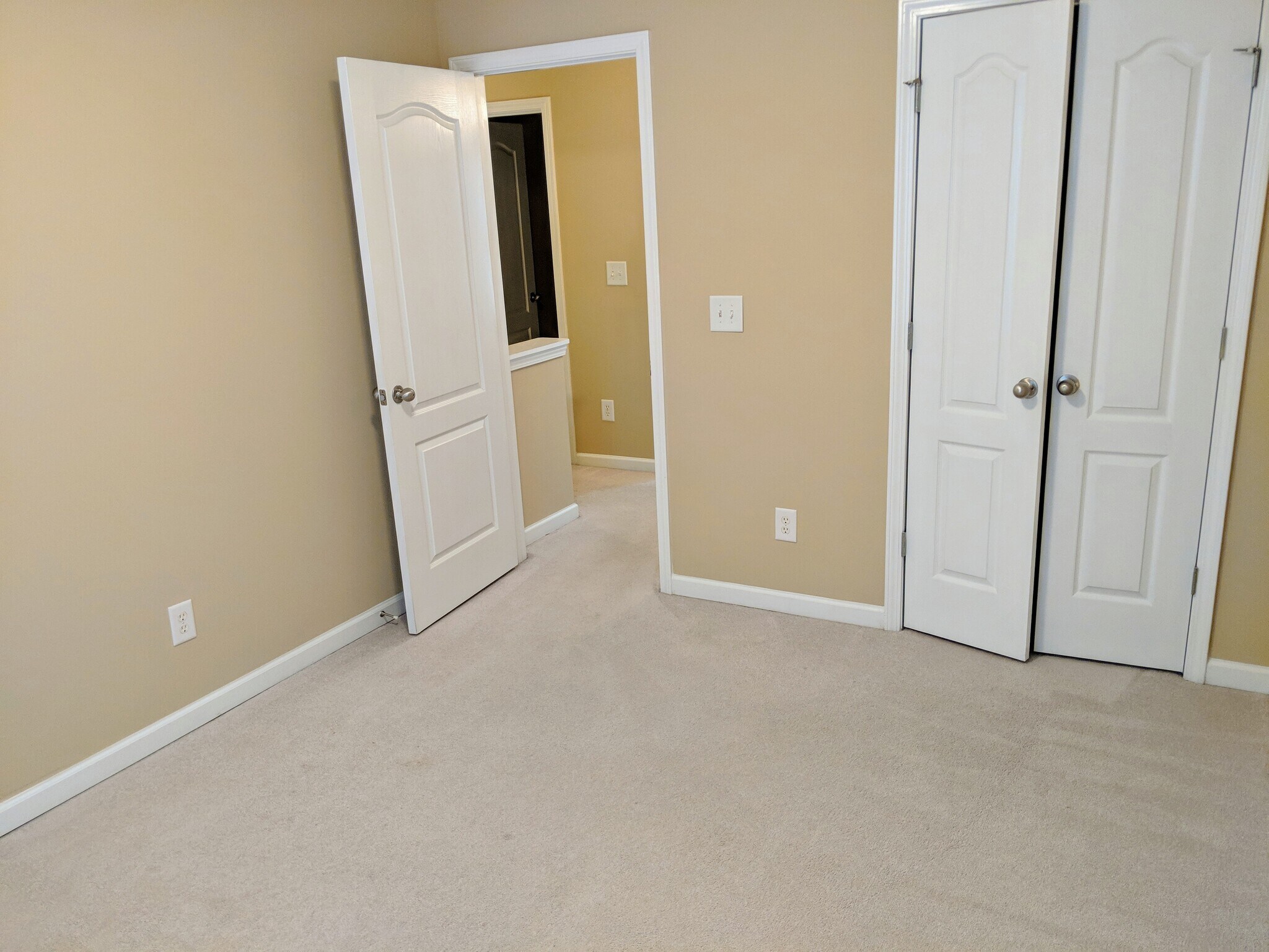 Bedroom - 144 Hood Park Dr