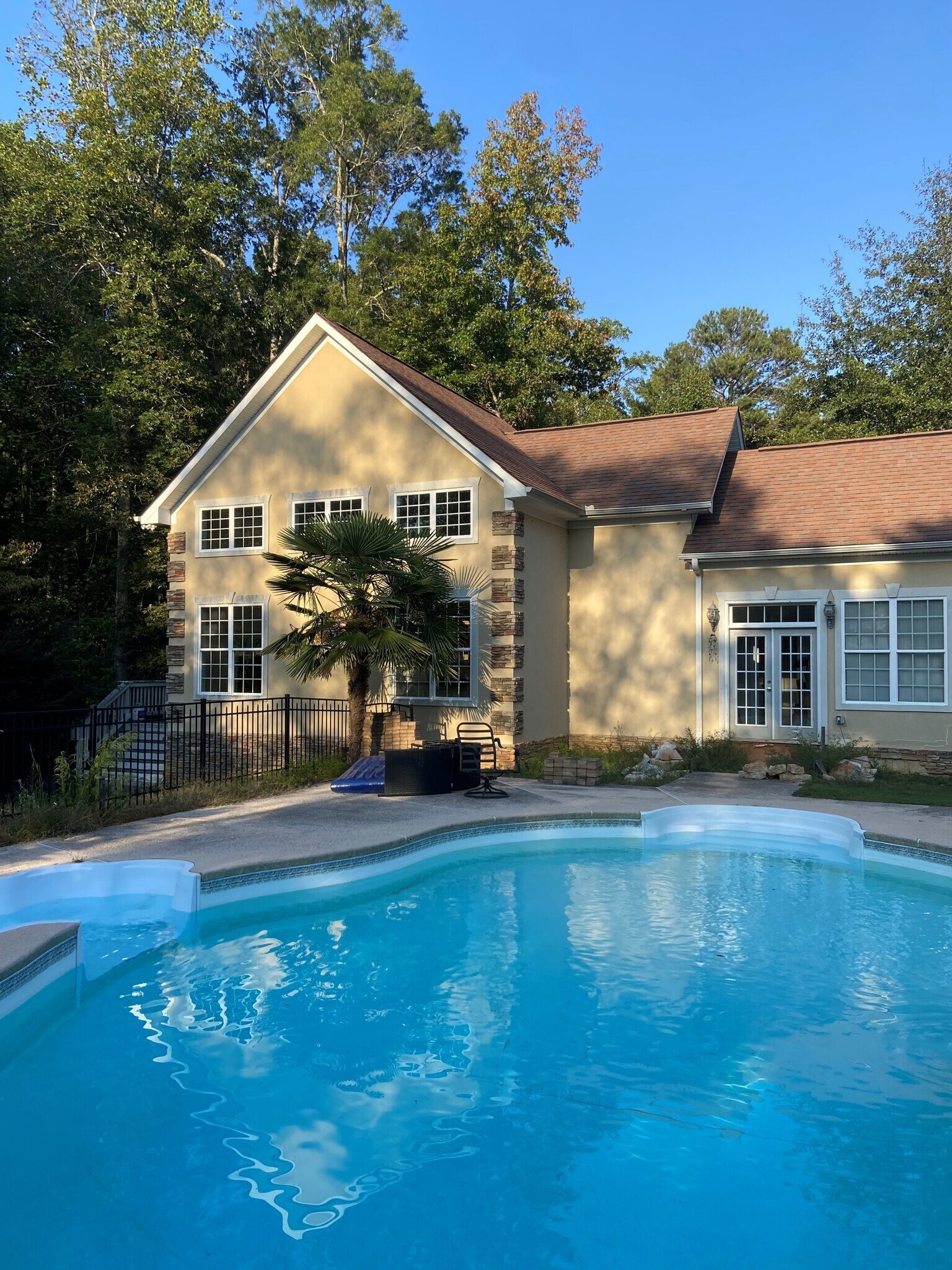 Building Photo - 150 Farr Lake Dr