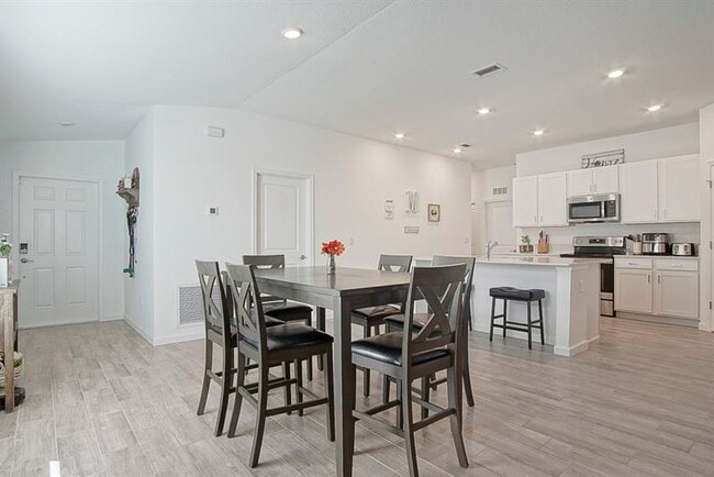 Building Photo - 973 Bent Creek Dr