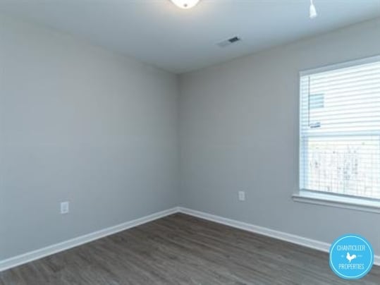 Building Photo - 1404 Ikes Pond Ln