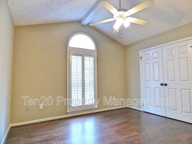 Building Photo - 2723 Summerfield Pl