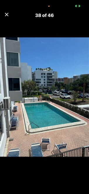 Building Photo - 250 180th Dr